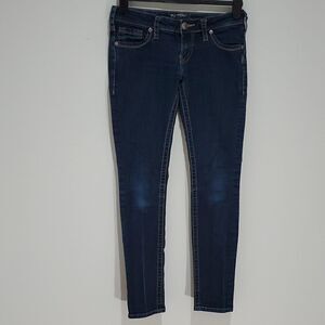 Silver Aiko dark wash 27x31 skinny jeans